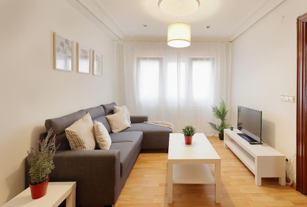 621B Acogedor Apartamento Oviedo Buitenkant foto