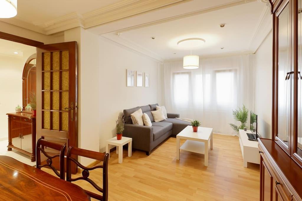 621B Acogedor Apartamento Oviedo Buitenkant foto